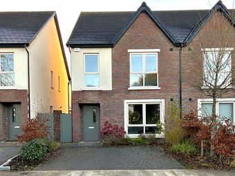 20 Oak Park Court, Naas, Co. Kildare