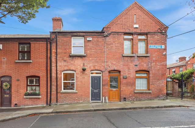 31 Reginald Street, Dublin 8, The Coombe, Dublin 8 - Click to view photos