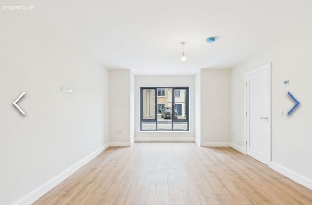 Lahinch Road, Lahinch Road, Co. Clare - Click to view photos