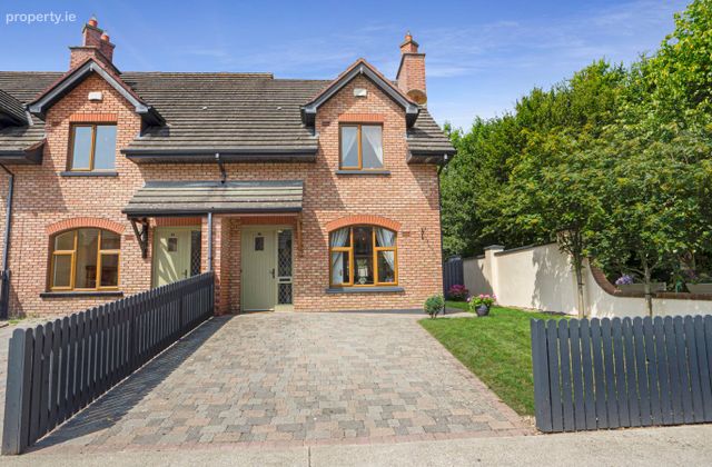 68 Bellingham Green, Main Street, Castlebellingham, Co. Louth, Castlebellingham, Co. Louth - Click to view photos