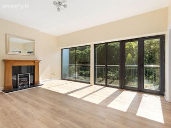 Apartment 16, La Vallee, Upper Dargle Road, Fassaroe, Co. Wicklow - Image 2
