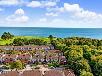 33 The Green, Woodbrook Glen, Bray, Co. Dublin - Image 2