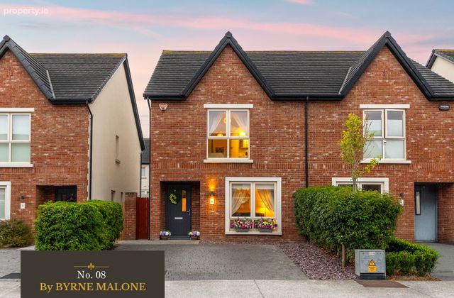 8 Whitethorn Place, Naas, Co. Kildare, Naas, Co. Kildare - Click to view photos