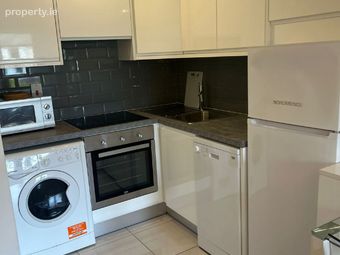 Apartment 25, Bellevue Court, Dornden Park, Booter, Merrion, Dublin 4 - Image 3