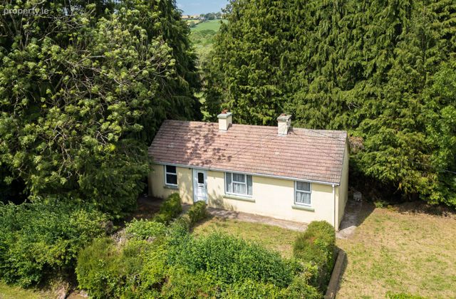 Annahala West, Toames, Toames, Co. Cork - Click to view photos