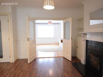 13 Knights Court, Old Youghal Road, Montenotte, Co. Cork - Image 4