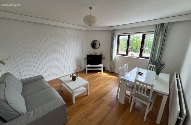 Seabury, Sydney Parade Avenue, Sandymount, Dublin 4 - Click to view photos
