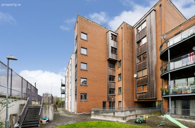 20 Killeen Hall, Killeen Road, Ballyfermot, Dublin 10, Ballyfermot, Dublin 10 - Click to view photos