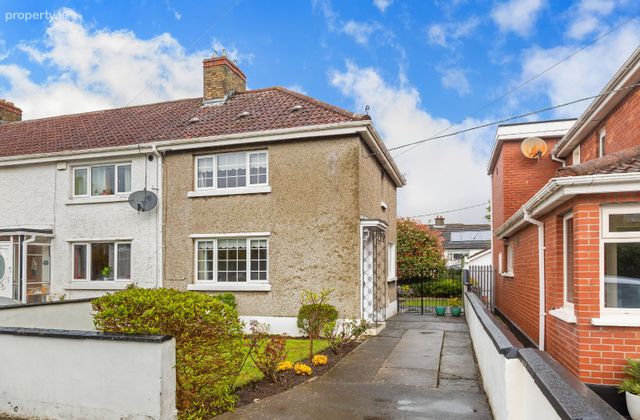 16 Ballinteer Gardens, Dublin 16, Ballinteer, Dublin 16 - Click to view photos
