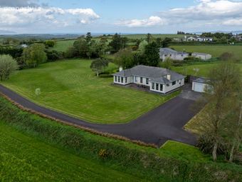 Knockaclogher, Ballyroe, The Spa, Co. Kerry