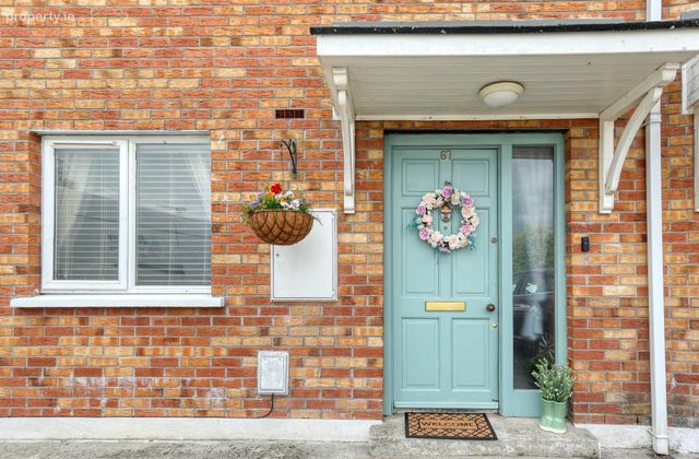 67 College Ave, Mountmellick, Co.laois, Mountmellick, Co. Laois - Click to view photos