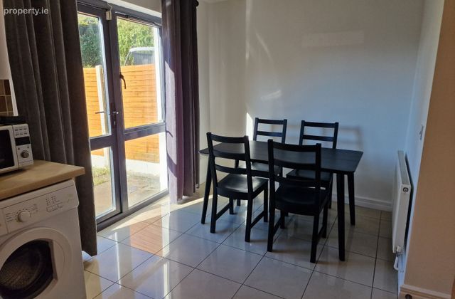 20 Corran Riada, Athlone, Co. Roscommon - Click to view photos
