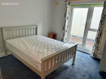 Apartment 8, Block B, Hawthorn Crescent, Drishoge, Carrick-on-Shannon, Co. Roscommon - Image 5