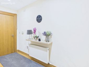 20 De Vesci Court, Fairgreen, Portlaoise, Co. Laois - Image 2
