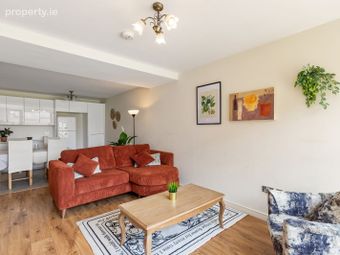 12 Temple Court, Milltown Avenue, Mount Saint Anne's, Dublin 6 - Image 4