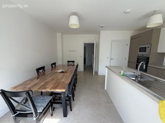 17 Shackleton Lawn, Lucan, Adamstown, Co. Dublin - Image 5