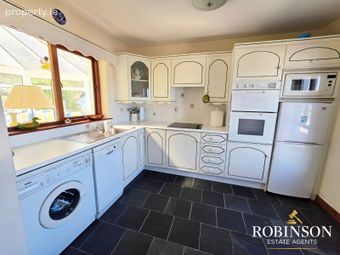Glenmaquin, 5 Sandhill, Dunfanaghy, Portnablagh, Co. Donegal - Image 2
