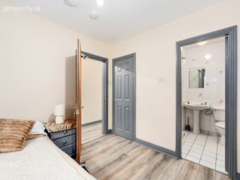 Apartment 4, 18 Davis St, Mallow, Co. Cork, Mallow, Co. Cork - Image 4