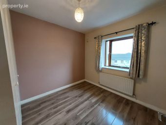 Russell Crescent, Russell Square, Tallaght, Dublin 24 - Image 4