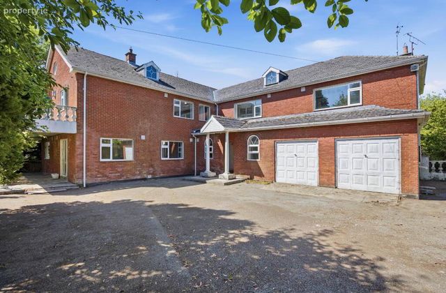 Ivy Leaf, Mooretown, Ratoath, Co. Meath, Ratoath, Co. Meath - Click to view photos