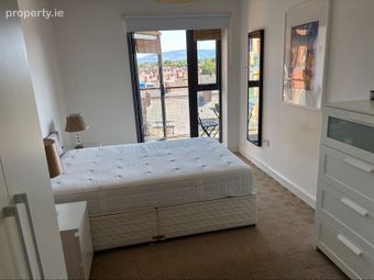74 Southgate, cork st, Dublin 8 - Image 4
