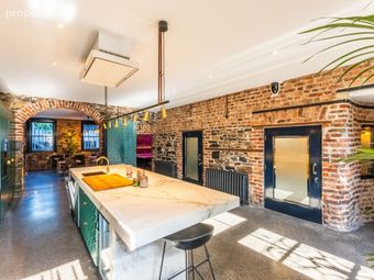 81 Merrion Square South, Dublin 2 - Image 2