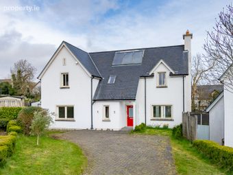 15 The Lodges, Killowen, Kenmare, Kenmare, Co. Kerry