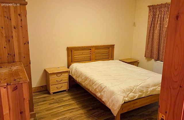 Warm, Furnished 2-bed Home | Wifi &amp; Refuse Included | &euro;1,550, Tubbercurry, Co. Sligo - Click to view photos