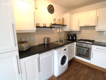 17 Manor Square, Ongar Village, Ongar, Dublin 15 - Image 5
