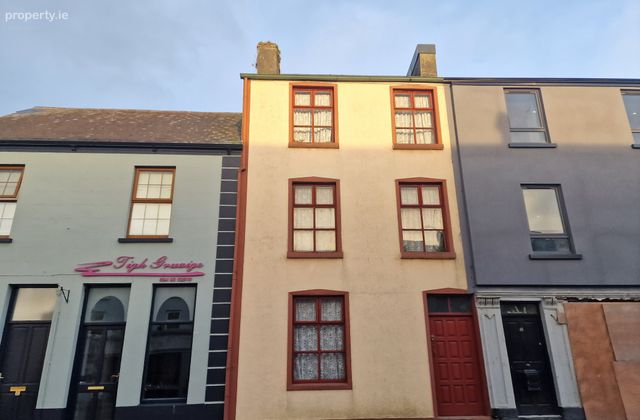 1 Mount Street, Claremorris, Claremorris, Co. Mayo - Click to view photos