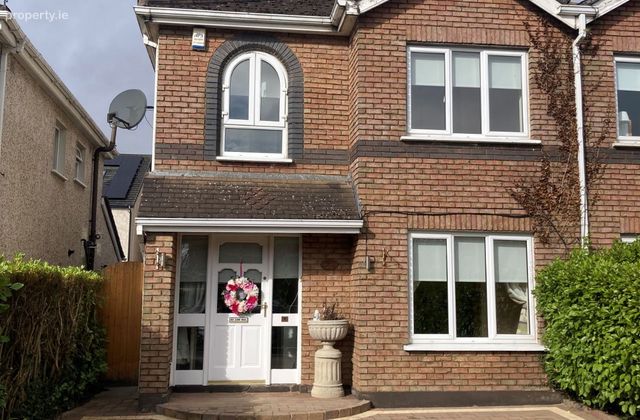 Charnwood Grove, Clonsilla, Clonsilla, Dublin 15 - Click to view photos