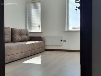 Apartment 18, Manor Court, Saint Mochta's Road, Porterstown, Dublin 15 - Image 4