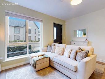 3 Parkleigh Square, Clondalkin, Dublin 22 - Image 2