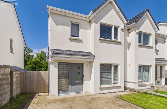 38 Oakwood Park, Derrinturn, Carbury, Co. Kildare, Derrinturn, Co. Kildare - Click to view photos