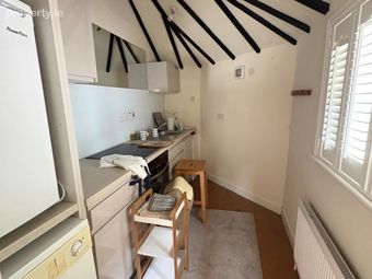 Apartment 2, 10 North Mall, Sunday's Well, Co. Cork - Image 5