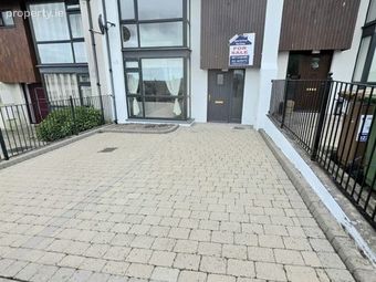 16 Marine Gates, Carrignafoy, Cobh, Co. Cork