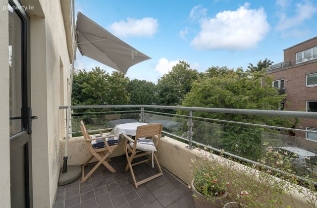 16 Rosedale, Inchicore, Dublin 8 - Click to view photos