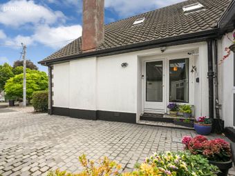 The Pines, 62 Stillorgan Grove, Blackrock, Co. Dublin, Blackrock, Co. Dublin - Image 4