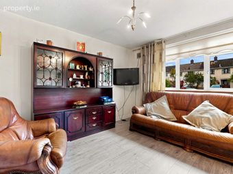 34 Millbrook Grove, Donaghmede, Dublin 13 - Image 3