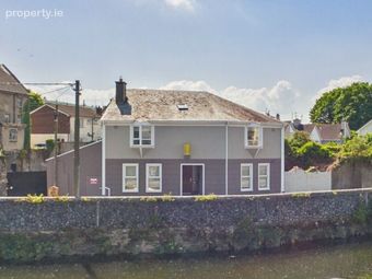 Old Bridge House, The Weir, South Quay, Carrickbeg, Carrickbeg, Co. Tipperary