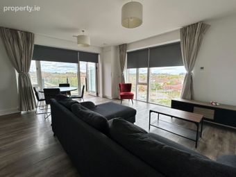 Apartment 17, Larkfield Hall, Leopardstown, Dublin 18 - Image 2