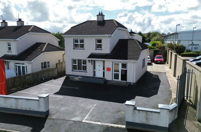 1 Townview Heights, Ballybofey, Co Donegal, Ballybofey, Co. Donegal - Click to view photos