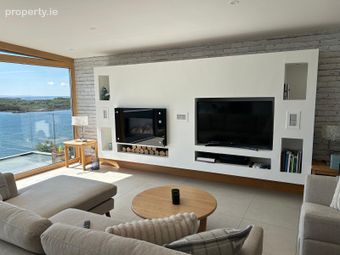 44 Lough Atalia House, Lough Atalia Road, Galway City Centre, Co. Galway - Image 2