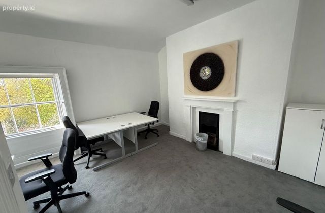 Fitzwilliam Street Upper, Dublin 2 - Click to view photos