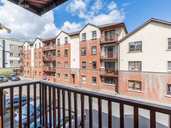 Apartment 40, Saint James's Court, St. James Gate, Dublin 8 - Image 2