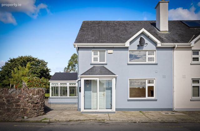 1 O'briens Bridge, O'Briensbridge, Co. Clare - Click to view photos