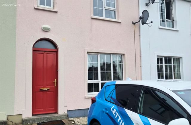 Lios An Uisce, Murrough, Murroogh, Co. Galway - Click to view photos