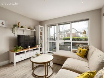 1 The Crescent, Carrickmines Manor, Carrickmines, Dublin 18 - Image 3