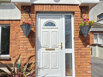 93 Abbey Court, Limerick Road, Ennis, Co Clare, Ennis, Co. Clare - Image 2