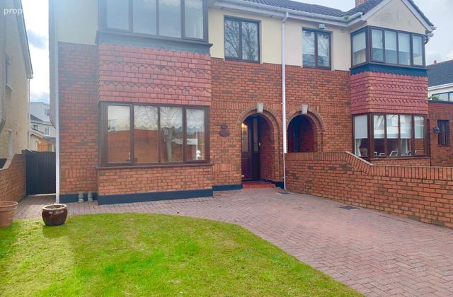 Tara, 4 Kempton Way, Ashtown, Dublin 7 - Click to view photos